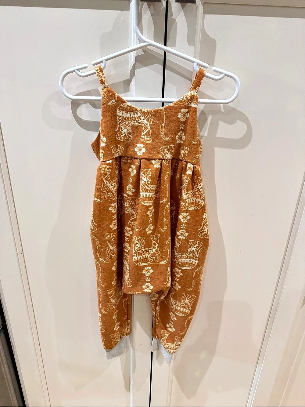 Sarah’s cloth handmade Baby Romper 12-24M Like New